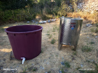 PRODAJEM INOX BAČVU DAMOR 240 L I BADANJ OD 450 L.