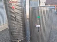 Prodaju se inox bačve 300 i 400L