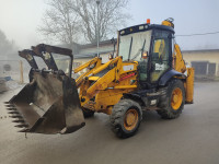 Građevinski stroj JCB 3CX (javna prodaja)
