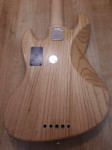 Bas Marcus Miller V7  5 string Swamp Ash
