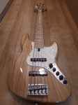 Bas Marcus Miller V7  5 string Swamp Ash