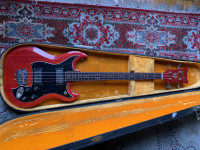 Hagstrom bas H II BN iz 1967 org. kofer