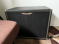 ASHDOWN-Bass kutija 250W, 12’ zvučnik