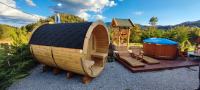 Jedinstvena okrugla vanjska sauna u obliku bačve za otvoreni prostor