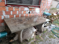 betonski stol