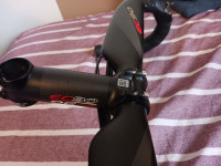 Karbonski aero volan