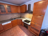 Prodajem Kuhinju,stol i stolice