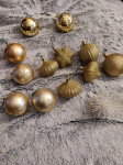 Božićni ukrasi - kuglice, zlatno