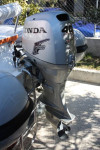 Honda 40 - poklopac (kapa) vanbrodskog motora, odlično stanje