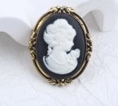 CAMEO - BROŠ VINTAGE - NOVO S ETIKETOM