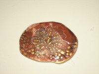 BROŠ OD KERAMIKE  - NOVO - RUČNI RAD