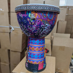 Višebojni djembe bubanj – izdržljiv udaraljkaški instrument