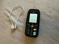 CAT B25,otporan na razne uvjete rada,dual-sim,sve mreze,hr meni,punjac