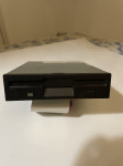 FDD floppy disk drive 3,5" crni ili bijeli 1,44 MB interni za PC
