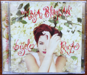 Maja Blagdan: Bijele ruže