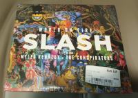 SLASH i  Myles Kennedy & The Conspirators: World on fire - NOVI CD