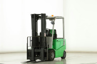 Električni viličar Cesab B630 – 3.000 kg, 80V, triplex jarbol