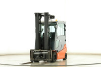 Električni viličar Toyota 8FBMT35 – 3.500 kg, SAS, triplex, 80V, 3.5t