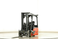 Linde E18-02 električni viličar – 1800 kg, triplex, bočni pomak