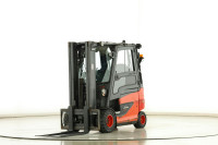 Linde E30H-01/600 el. viličar – 3000 kg, triplex, hidrostatska precizn