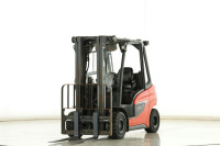 Linde H25D-01 dizelski viličar – 2500 kg, triplex, vanjski rad