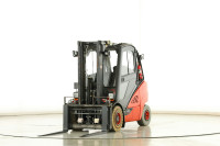 Linde H35D-02 dizel viličar – 3500 kg, triplex, terenski/vanjski rad