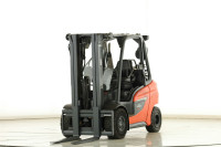 Linde H35T-01 LPG viličar – 3500 kg, triplex, čisti rad, 3.5t