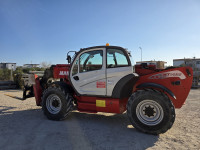 Manitou teleskopski terenski viličar