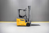 Viličar JUNGHEINRICH EFG 213 na skladištu Velika Gorica      GEBGAB.HR