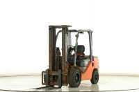 Toyota 52-8FDF30 dizelski viličar – 3000 kg, triplex, Hydrostatic