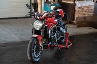 Ducati Monster 1200R 1200 cm3