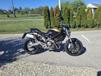 Ducati Monster 696   PRILIKA