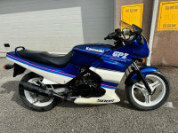 Kawasaki GPZ500S 500 cm3