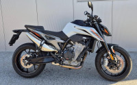 KTM Duke 790