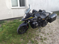 Suzuki V-strom 650 645 cm3