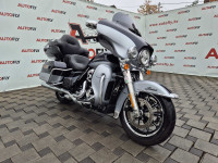 Harley Davidson ELECTRA GLIDE LIMITED Two-Tone, Vance & Hines