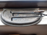 Antikni metalni podložak za kamin, 44 cm duljine