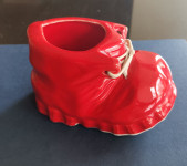 CRVENA CIPELA OD KERAMIKE