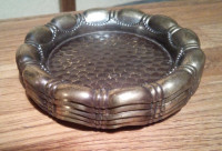 Lot starih mjedenih tanjurića