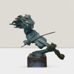Moderna Apstraktna Brončana Skulptura Violinistice na Crnom Mramoru