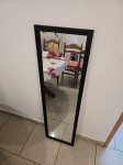 Ogledalo - crno sa šljokicama