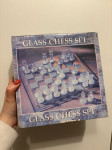 Stakleni set za šah