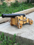 Starinski top, dekoracija