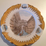 Ukrasni tanjur stari raznih vrsta i motiva