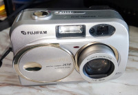 Digitalni fotoaparat Fujifilm Finepix 2650 2.1mpix norm. baterije XD k