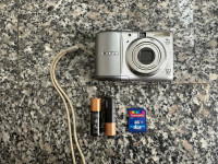 Fotoaparat Canon PowerShot A1100IS,potpuno ispravan,kartica 4GB