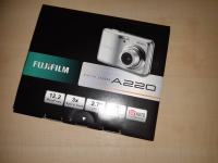 FUJIFILM digitalna kamera A220
