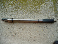 IZLAZNO KARDANSKO VRATILO NOVO ZA MASEY - IMT 533,539