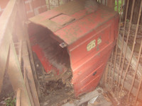 Prednja hauba za IMT 540-542