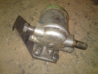 Prodajem kućište filtera goriva ispravno IMT 558-560-539-533